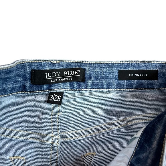 Judy Blue Size 3/26 High Rise Distressed Skinny Jeans - Picture 7 of 16